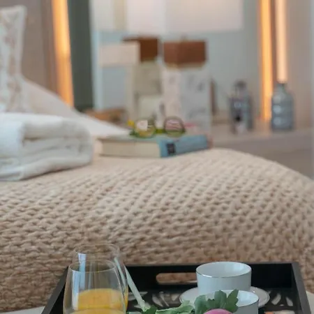 아파트 Luxury Front Line Beach Penthouse Costa Del Sol *