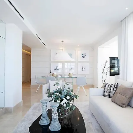 아파트 Luxury Front Line Beach Penthouse Costa Del Sol